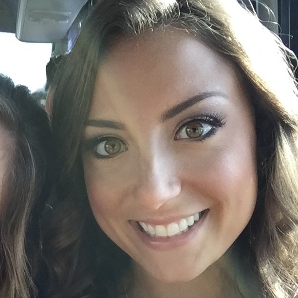 Meet your Posher, Shae - Picture 2 of 4